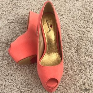 Bright coral platform peep toe heels- with video! Great material!